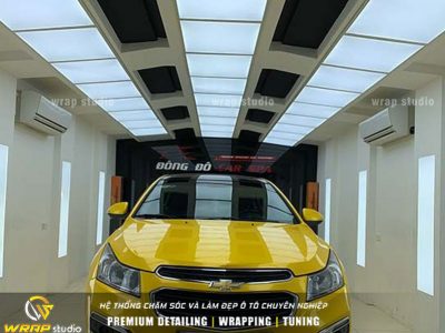 Dán xe chevrolet vàng bóng