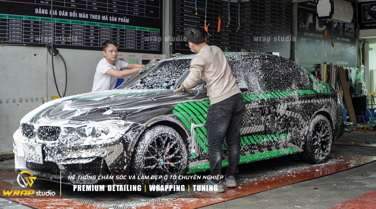 đề can xe ô tô BMW