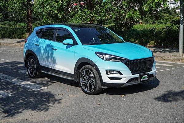 Lợi ích từ việc dán decal ô tô mang lại