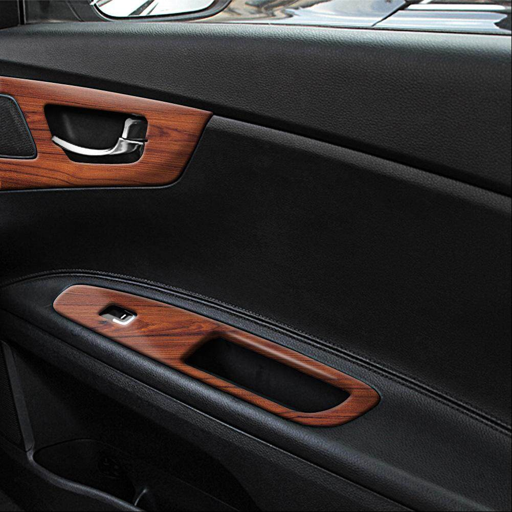 Lợi ích từ việc sử dụng decal dán nội thất xe