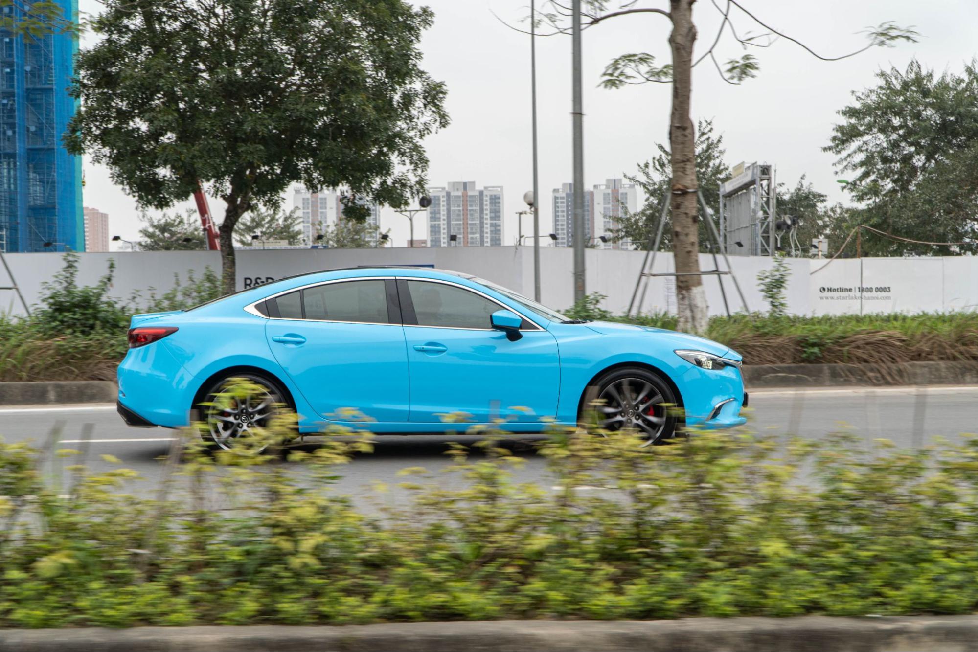 Sử dụng decal toàn bộ xe cần phải làm thủ tục đổi Giấy đăng ký xe