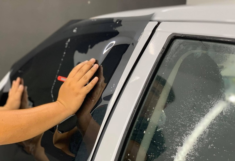 Dán phim cách nhiệt bảo đảm sự riêng tư Dán phim cách nhiệt bảo đảm sự riêng tư