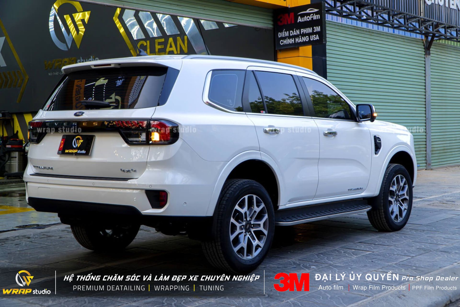 Everest bóng bẩy sau khi dán PPF - Wrap Studio