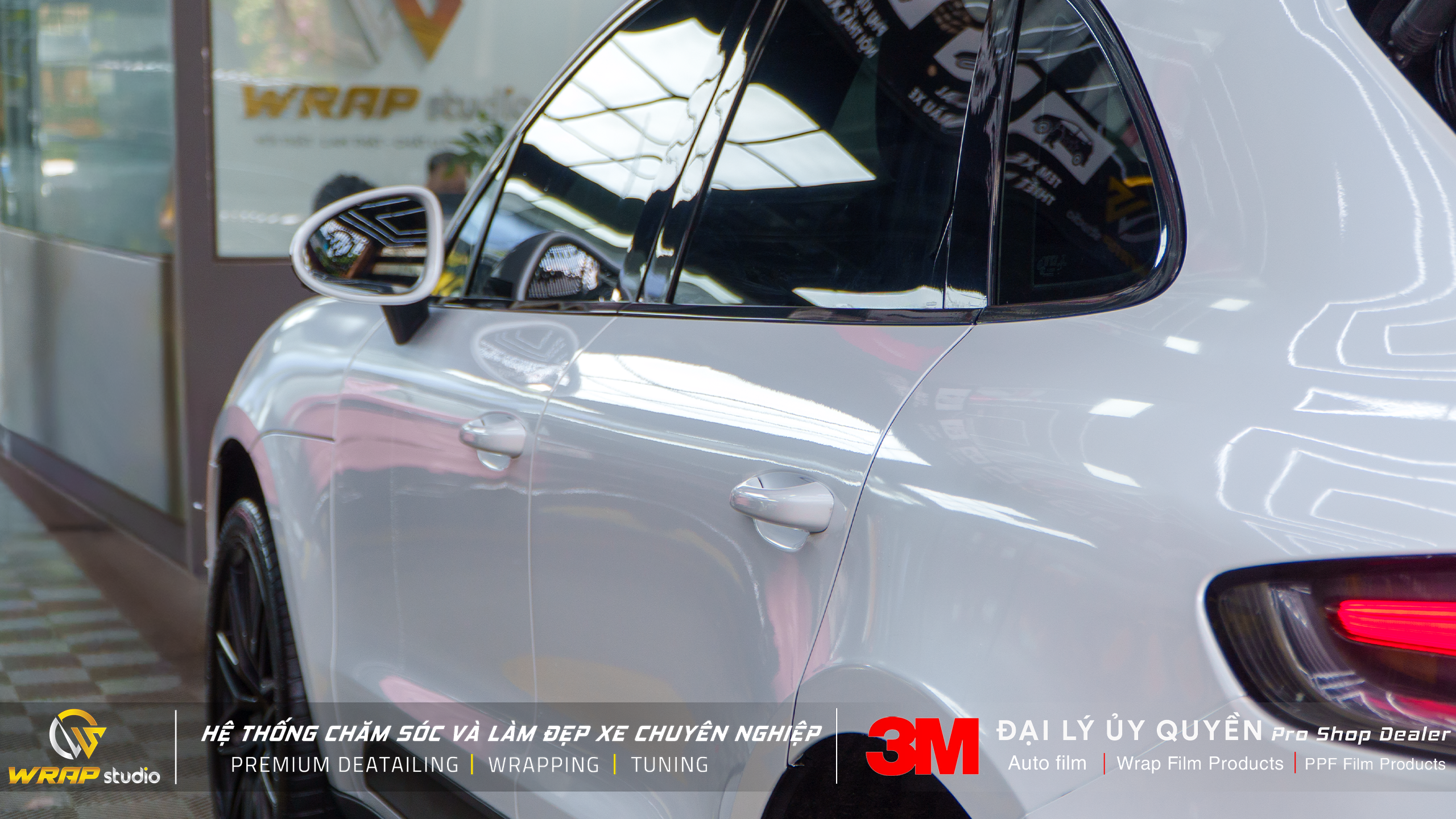 Porsche Macan dán đổi màu trắng