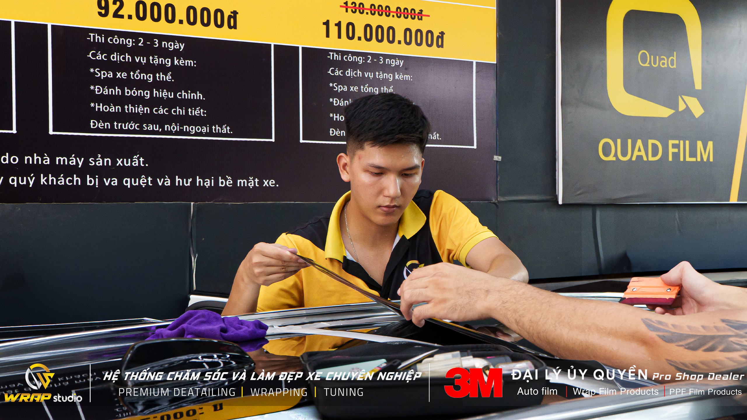 Volvo dán trần đen tại Wrap Studio