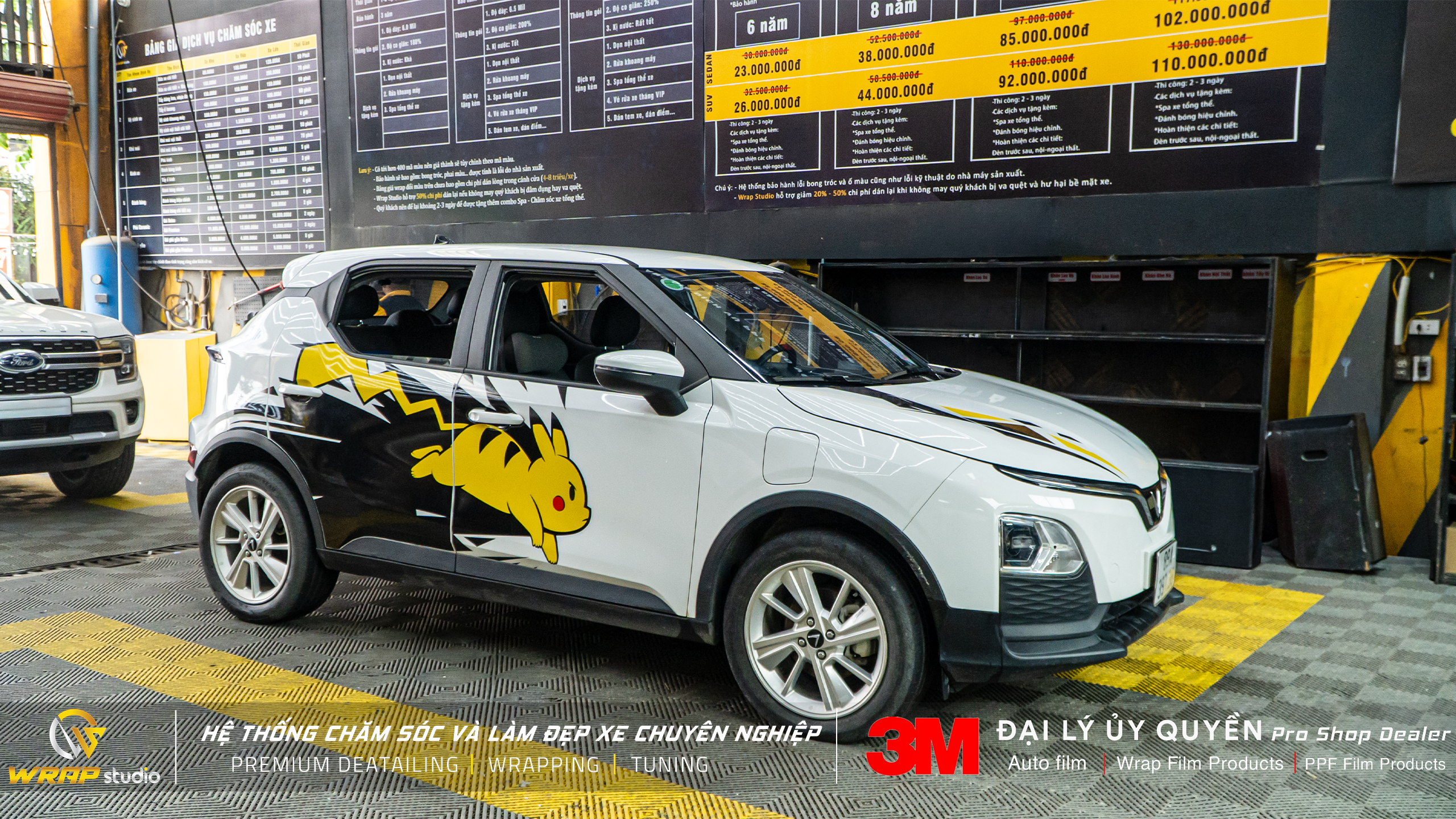 VF5 dán tem Pikachu tại Wrap Studio
