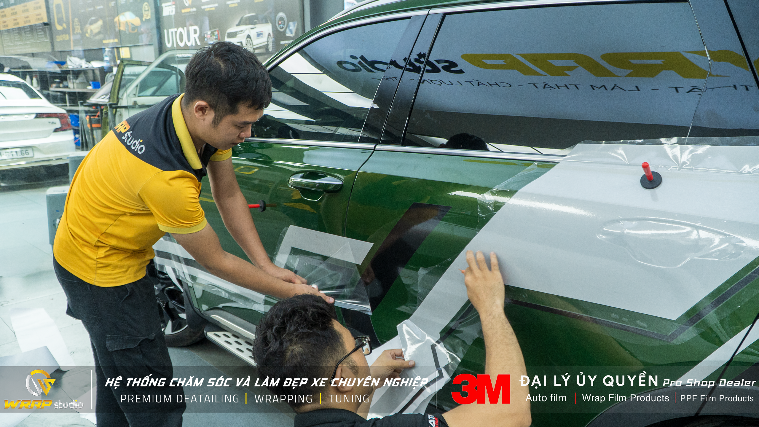 Thi công dán tem xe Sorento tại Wrap Studio