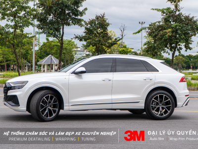 Audi Q8 dán đổi màu trắng ngọc trai